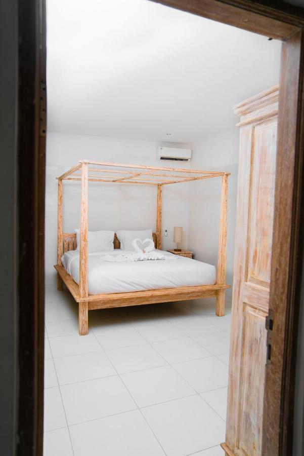 Hotel Bali Invest Living à Canggu Extérieur photo