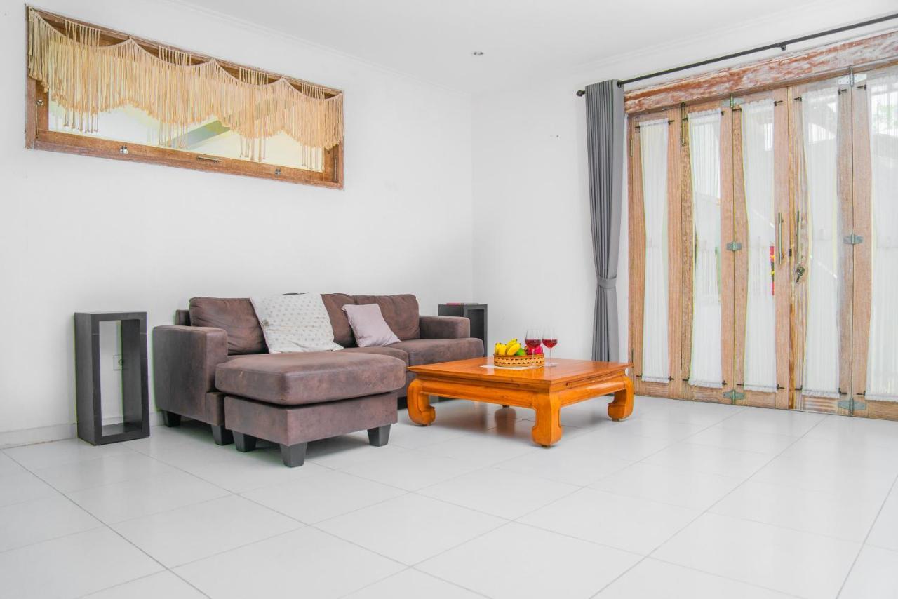 Hotel Bali Invest Living à Canggu Extérieur photo