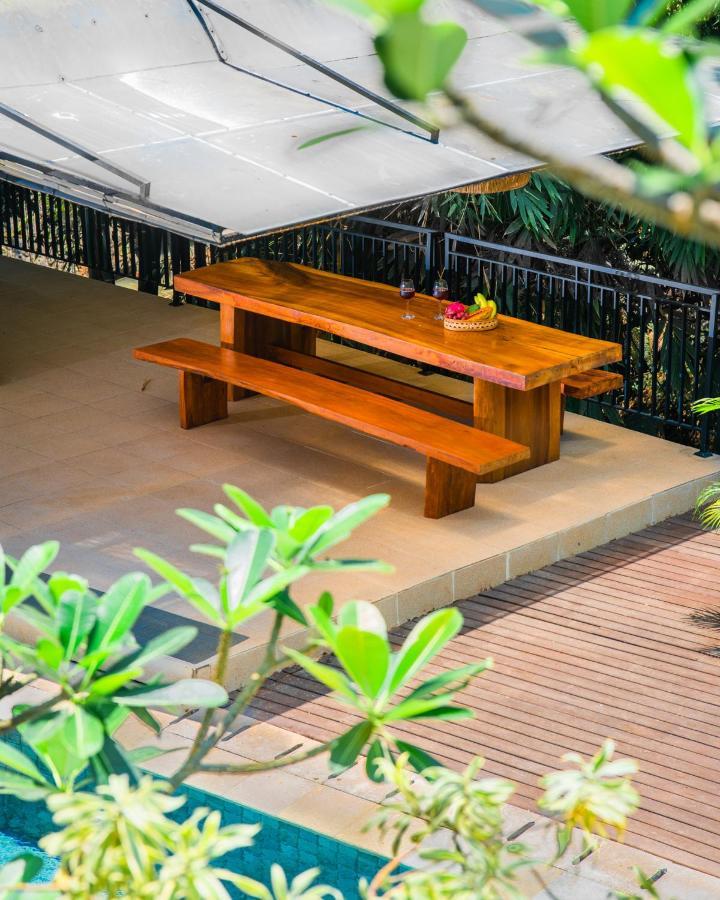 Hotel Bali Invest Living à Canggu Extérieur photo