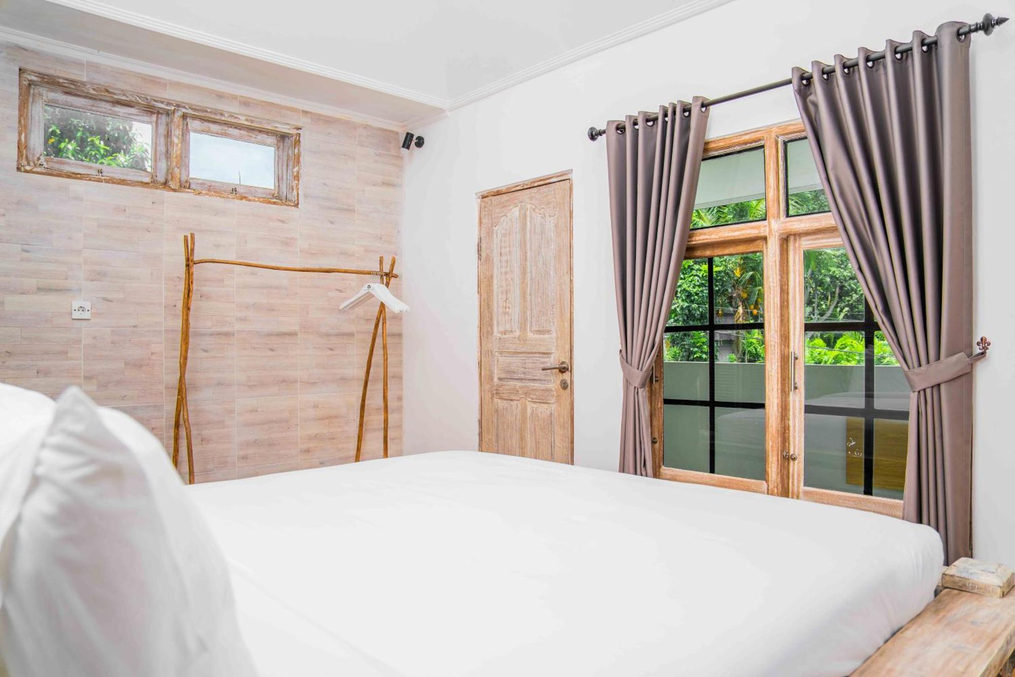 Hotel Bali Invest Living à Canggu Extérieur photo