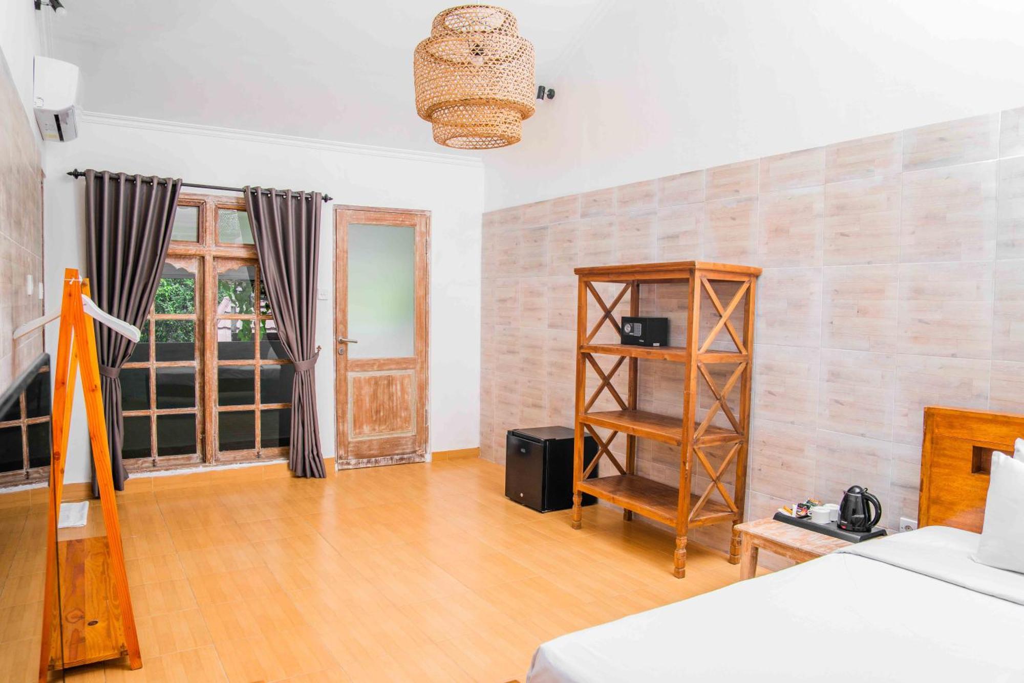 Hotel Bali Invest Living à Canggu Extérieur photo