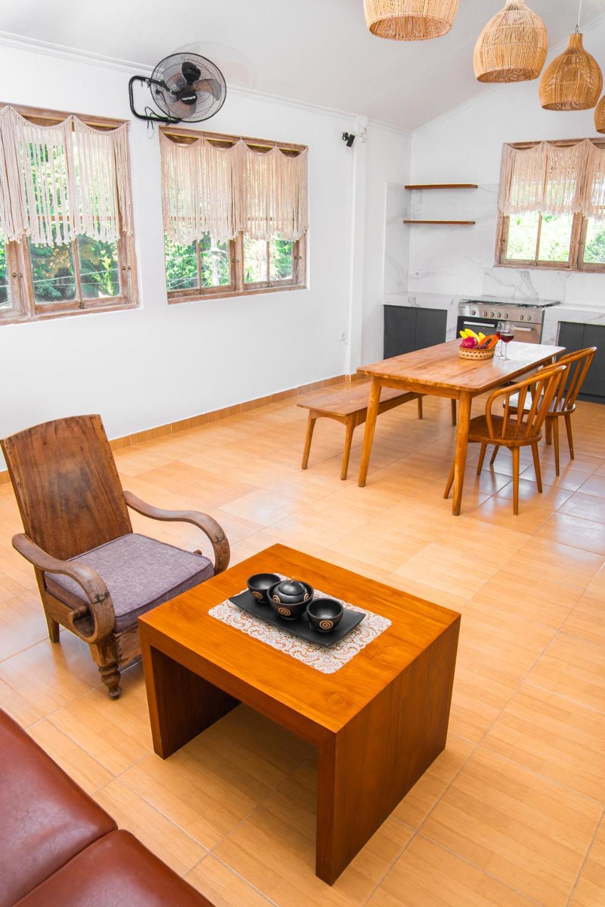 Hotel Bali Invest Living à Canggu Extérieur photo