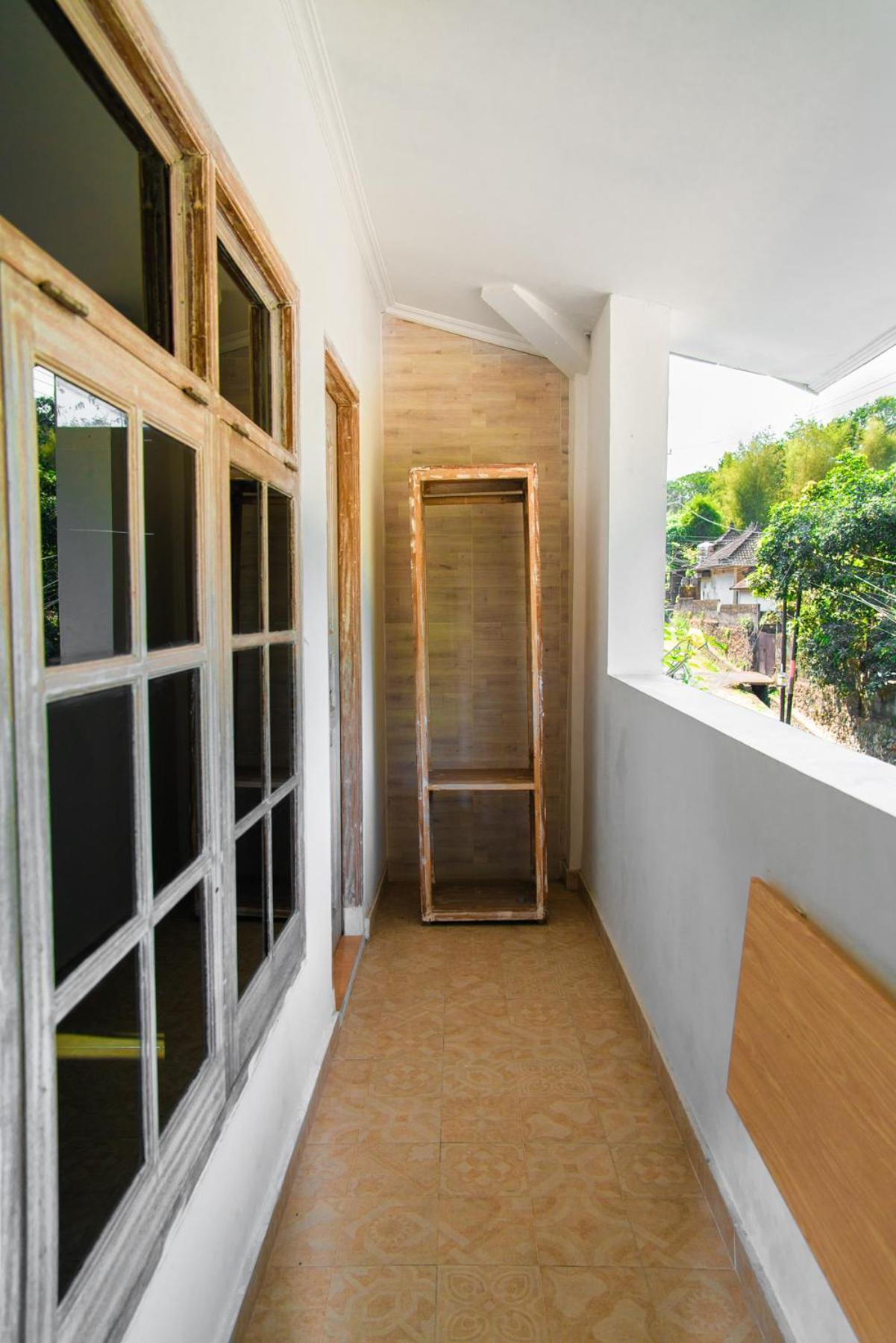 Hotel Bali Invest Living à Canggu Extérieur photo
