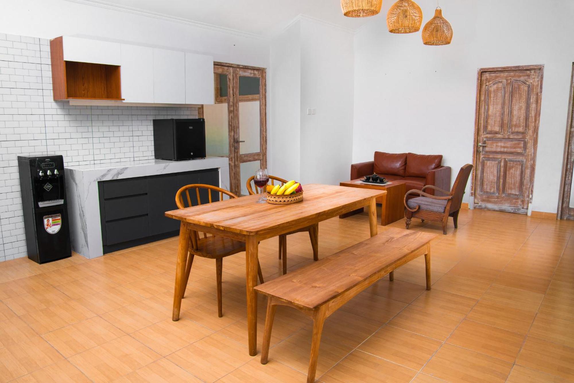 Hotel Bali Invest Living à Canggu Extérieur photo
