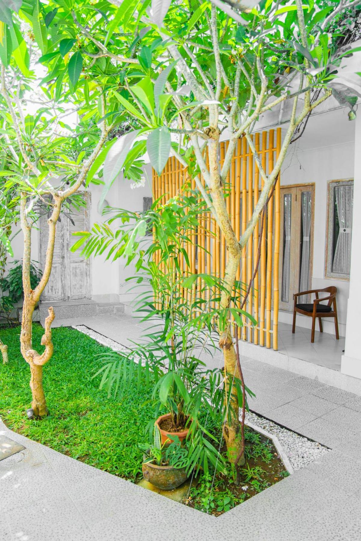 Hotel Bali Invest Living à Canggu Extérieur photo